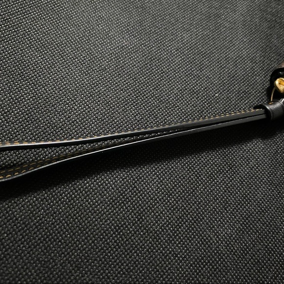 Coach signature canvas apple skyline wallet. - Picture 8 of 14